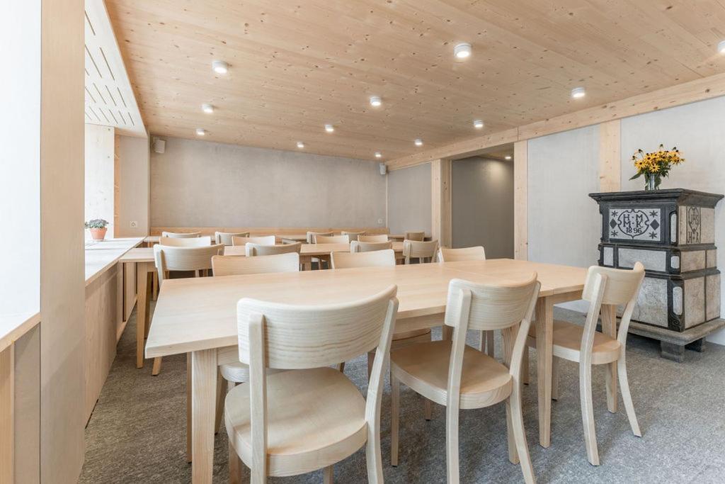 Poort A Poort Dorfhotel Grengiols Экстерьер фото